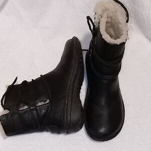 UGG Black Winter Boots with Sherpa Lining